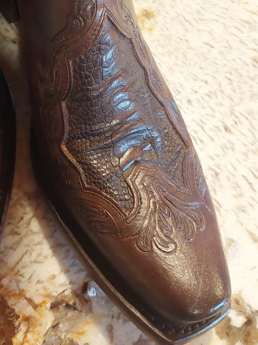 Lucchese Exotic and Tooled Women's Brown boots like new in box, worn once Sz 10b - Picture 6 of 16